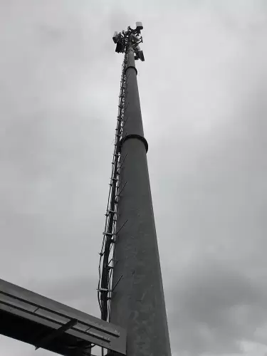 Installazione di pali, rinforzi, supporti per antenne e carpenterie-8